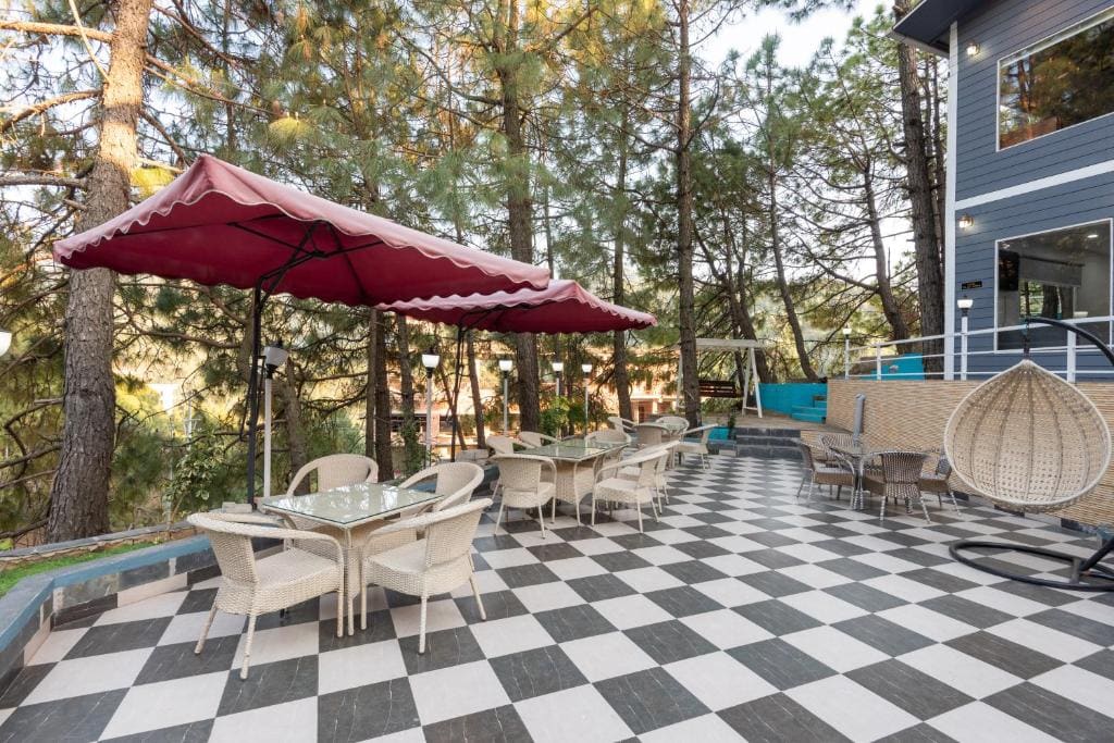 DLS Nature Trinket Resort - Dalhousie with Swimming Pool — фото 5