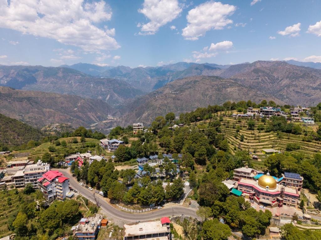 DLS Nature Trinket Resort - Dalhousie with Swimming Pool — фото 3