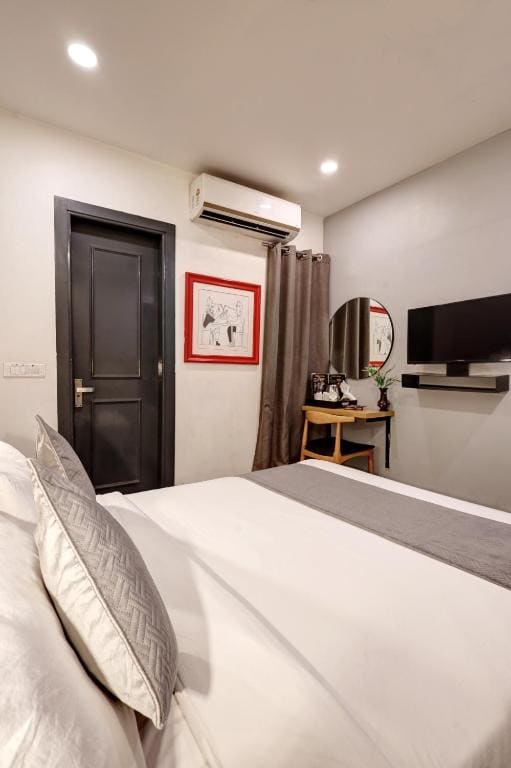Hotel The Rasa Near Welcome Metro Station - Προβολή 5
