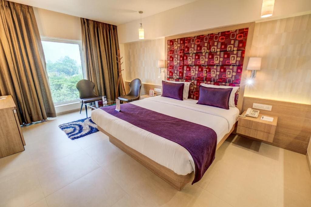 The SSK Solitaire Hotel & Banquets - View 2