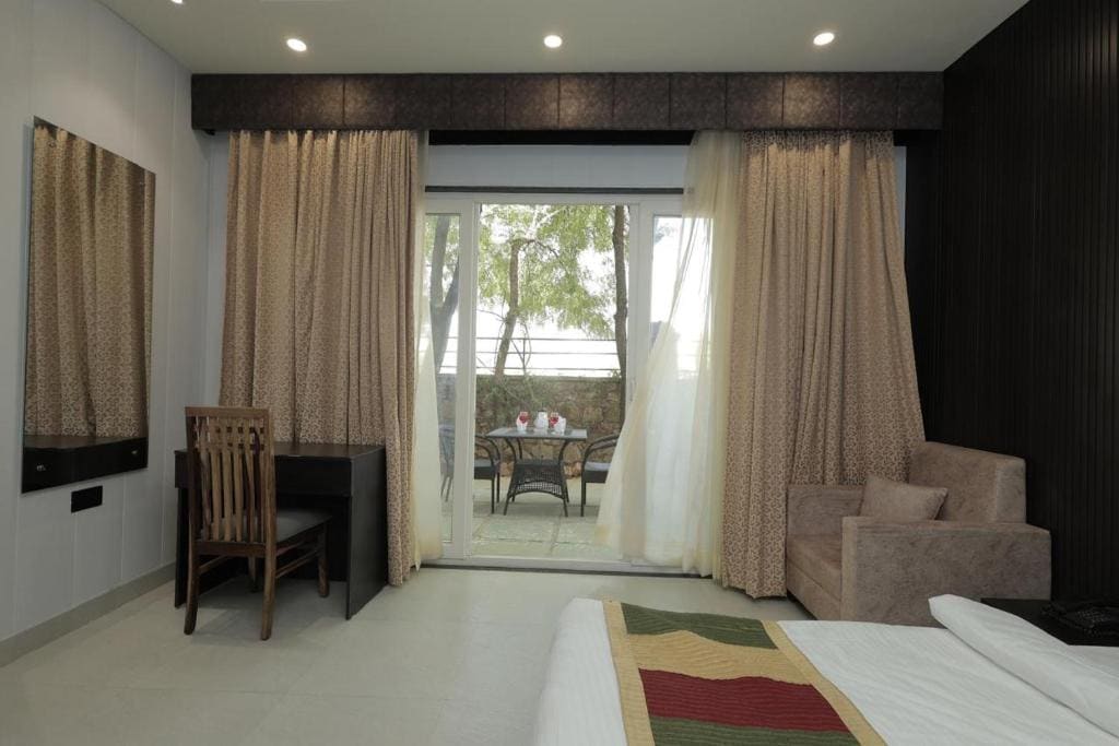 THE TRADE INTERNATIONAL HOTEL Jaipur - View 2