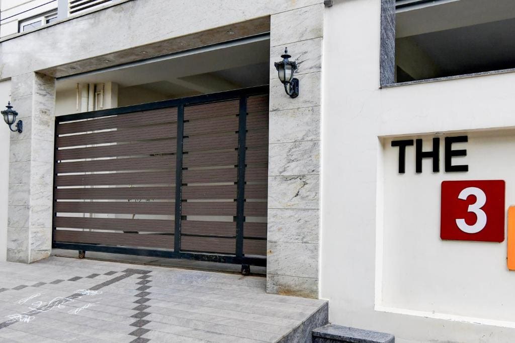 Townhouse The 36 Inn Madhuravada Bus Stop - Tampilan 6