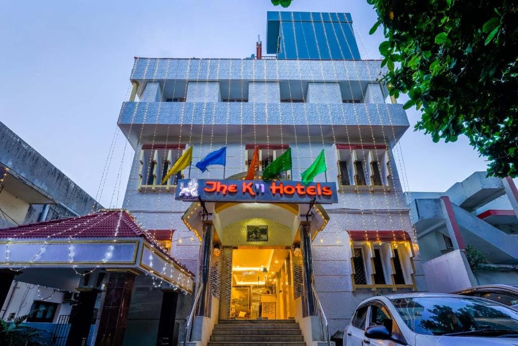 The K11 Business Class-Near US Consulate - Main view