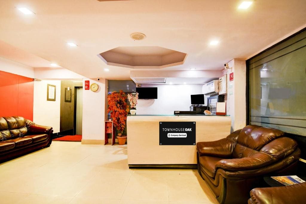 Super Townhouse Oak Ballygunge Formerly Hotel Lovelock - View 4