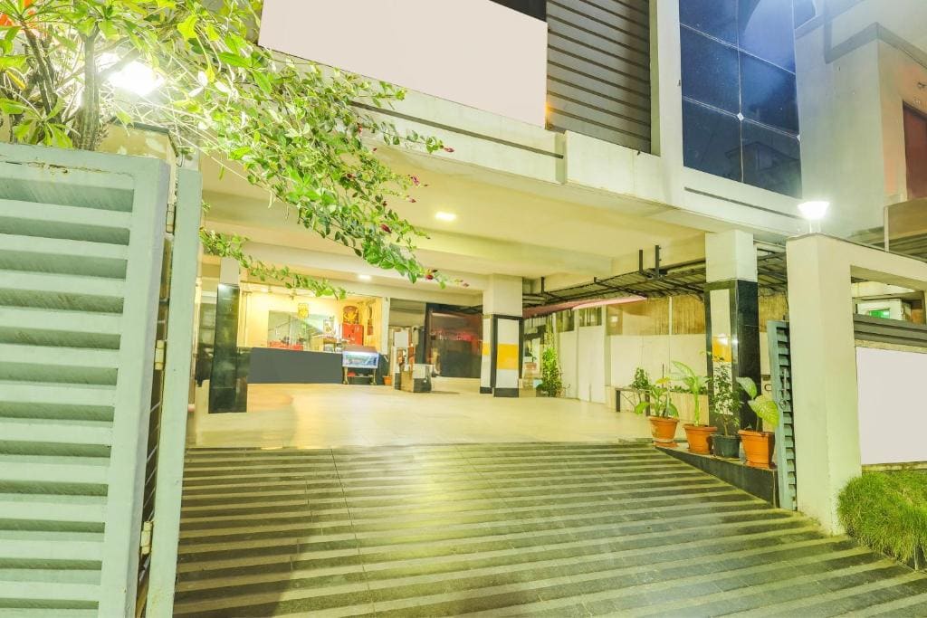 Super Townhouse Dwarka Nagar Near Ramatalkies - View 4