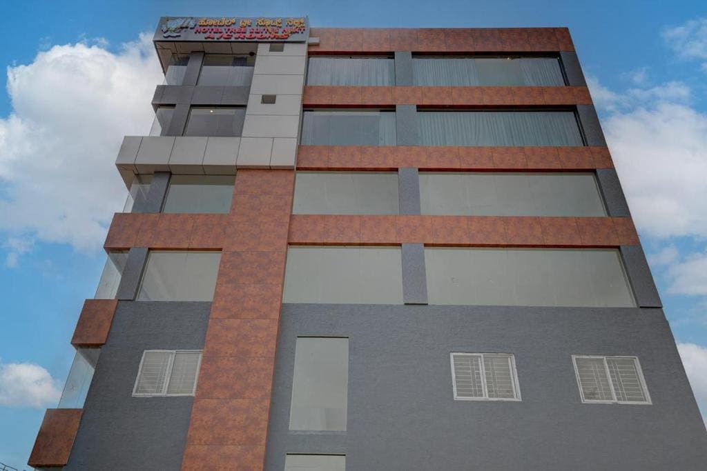 Hotel Tree Suites Next Airport Inn - View 4