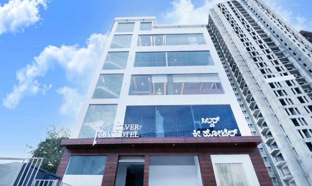 Itsy Hotels Silver Keys - Main view