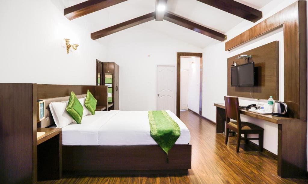 Treebo Skydale Inn & Suites With Mountain View - View 6