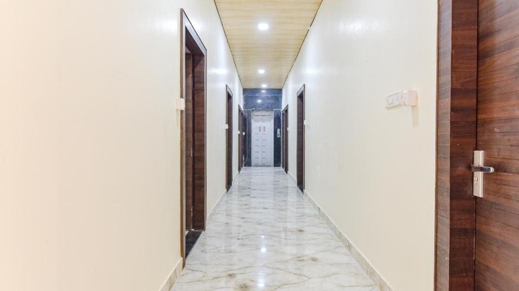4Everstayz By Ratan Residency Luxury Rooms Free Wifi Parking - View 4