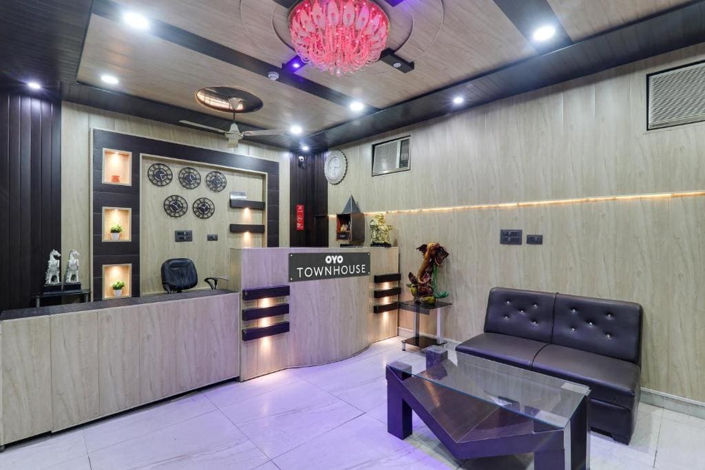 Super Townhouse Hotel Vaishnavi Inn - View 5