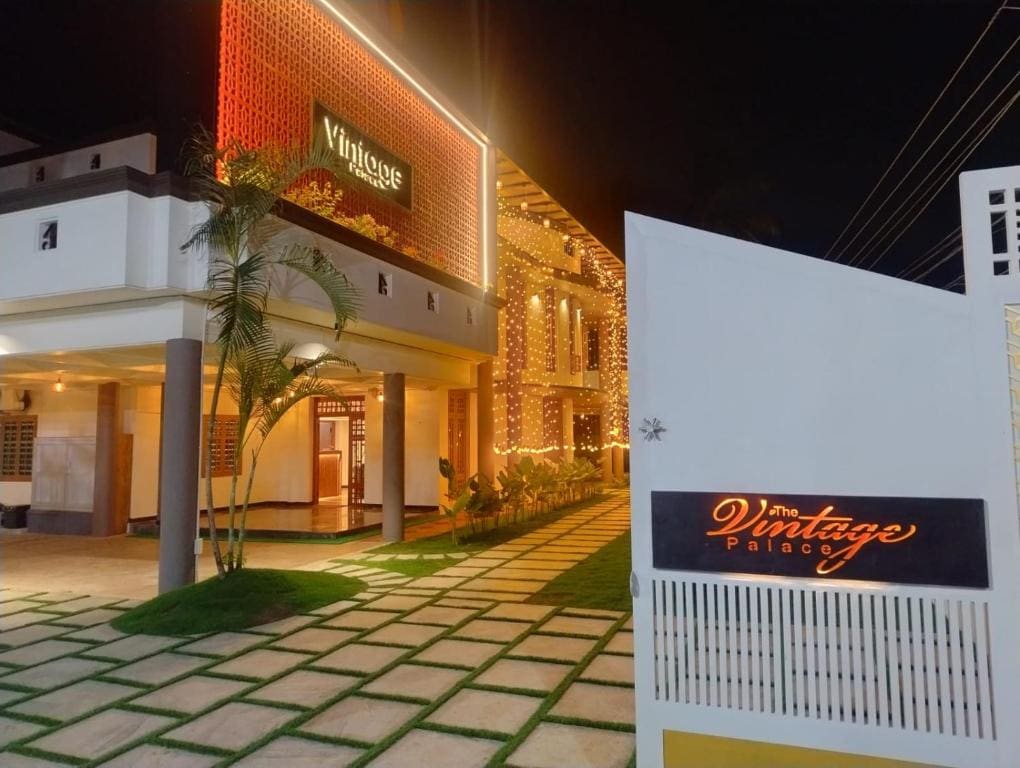 Hotel Vintage Palace - Main view