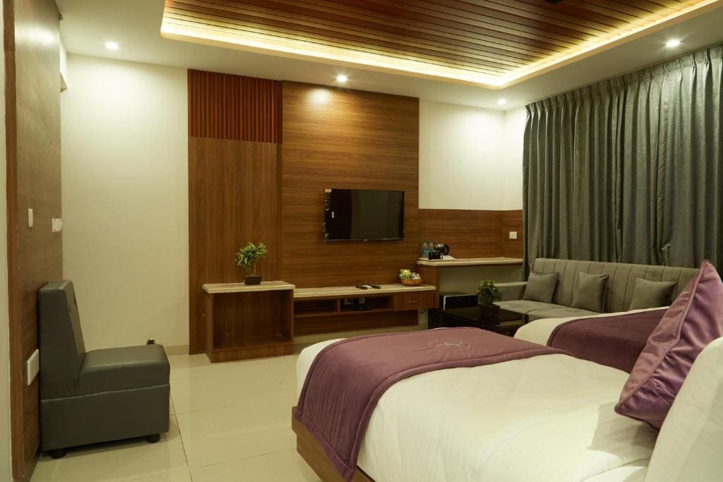 VOVO PREMIER HOTEL - View 7