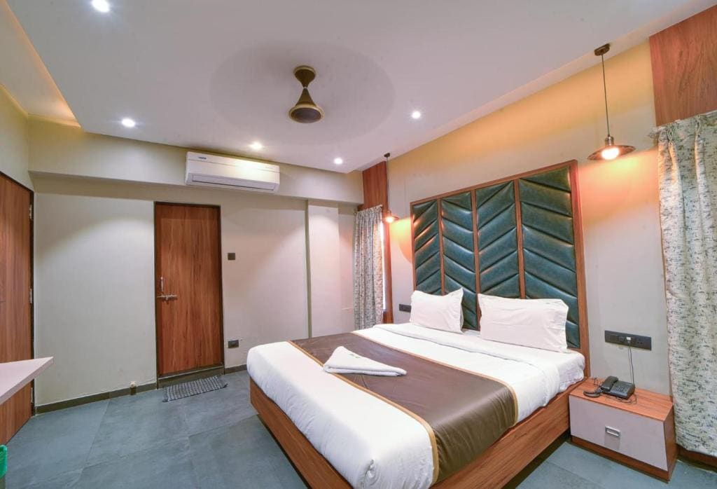 Hotel Vrindavan Deluxe Kolhapur NEAR CENTRAL BUS STAND - View 7