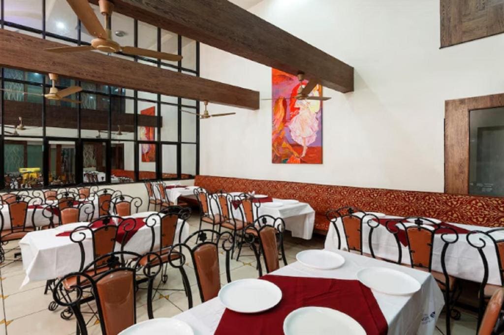 Hotel Vrindavan Deluxe Kolhapur NEAR CENTRAL BUS STAND - View 3