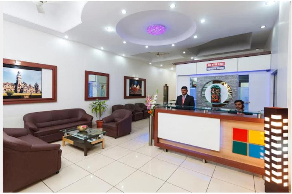 Hotel Vrindavan Deluxe Kolhapur NEAR CENTRAL BUS STAND - View 4
