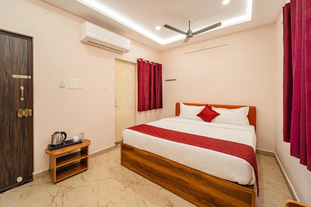 VSA Residency Near Eden Beach - View 2