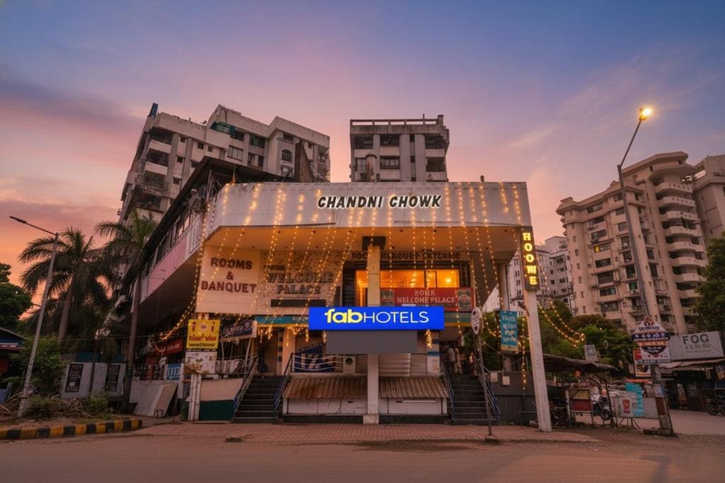 FabHotel Prime Welcome Palace - Inside Chandni Chowk Complex - Main view