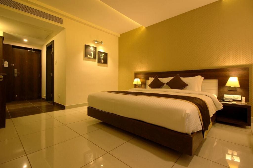 WEST FORT HOTEL - View 2