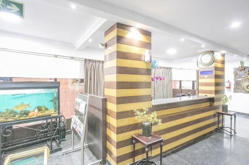WesternSuites Hotel / Spa - View 4