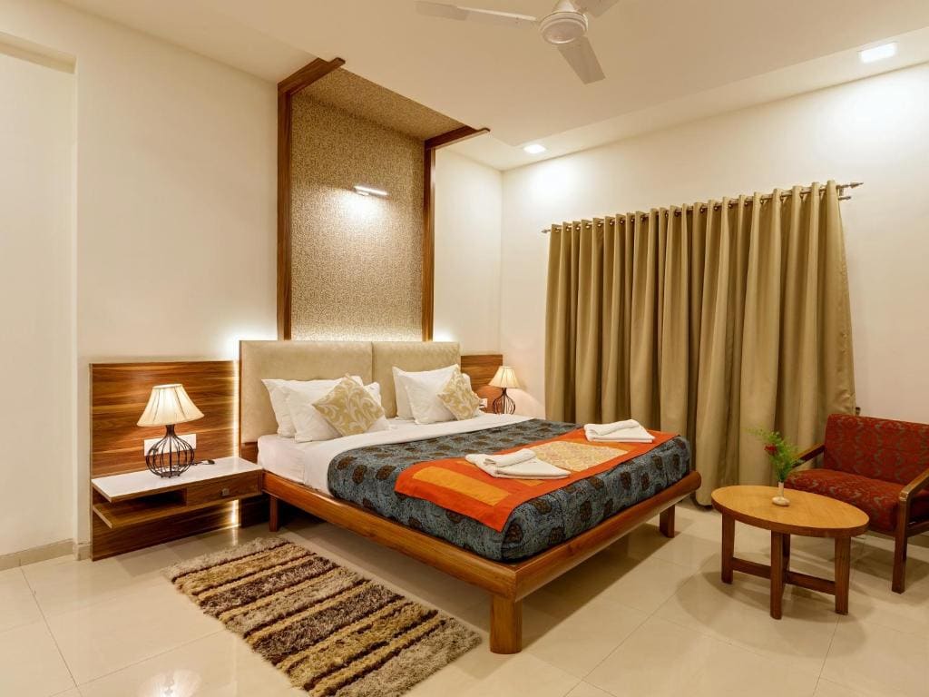 Hotel Woodland - View 2