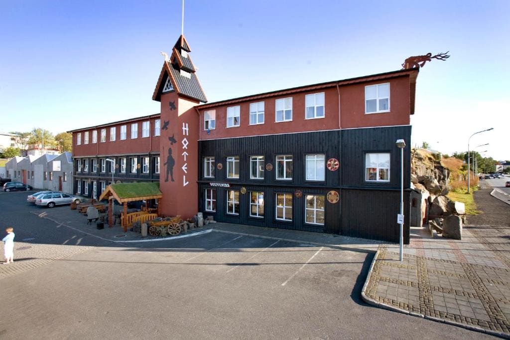 Hotel Viking - View 2