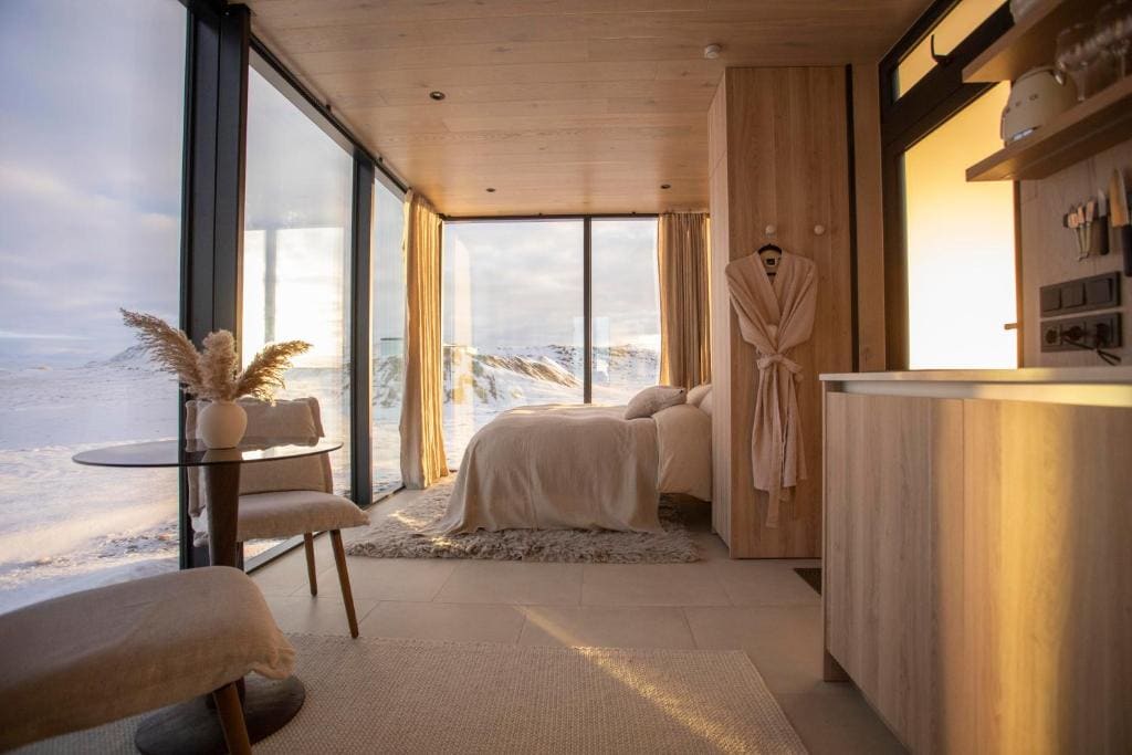 AURA Retreat Iceland - View 7