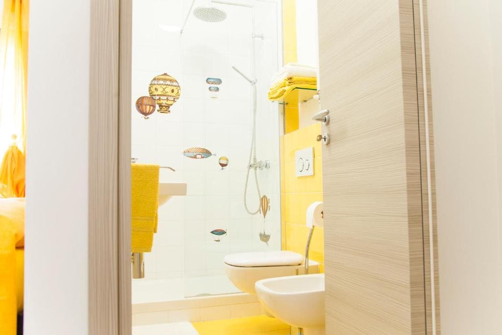 Yellow room - 图片 3