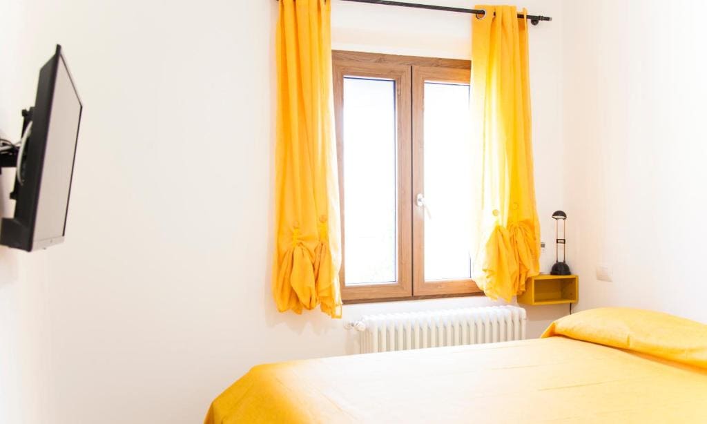 Yellow room - 图片 7