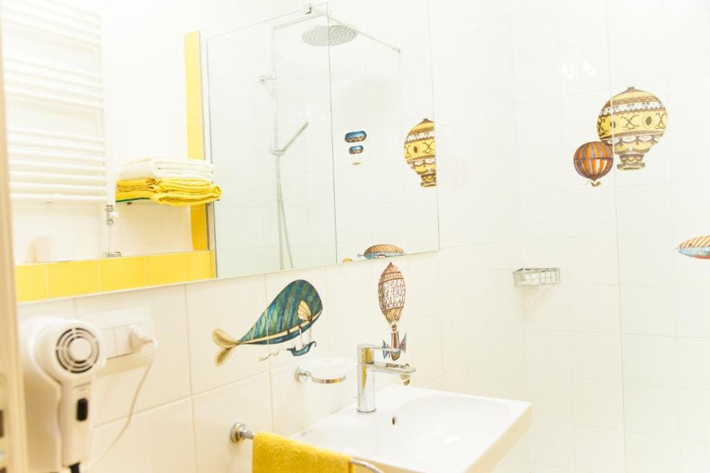 Yellow room - 图片 5