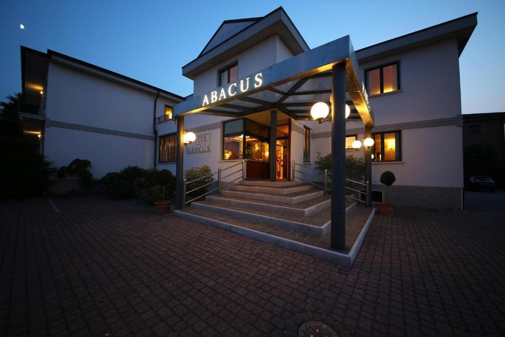 Hotel Abacus - Main view