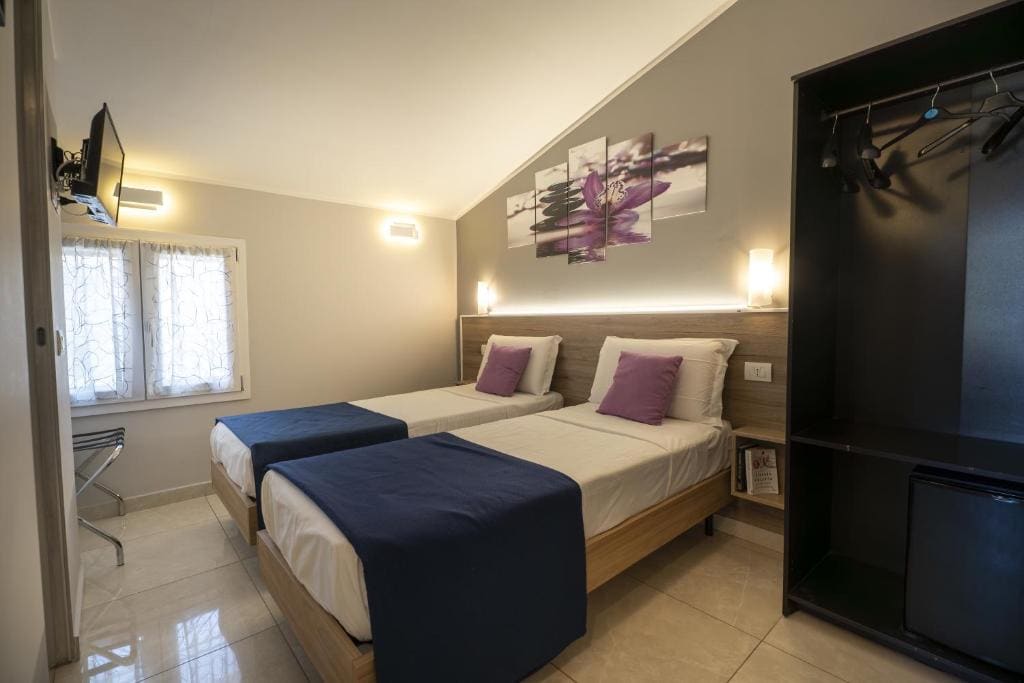 Affittacamere Orchidea for Tourists Hesperia Hosp - View 3
