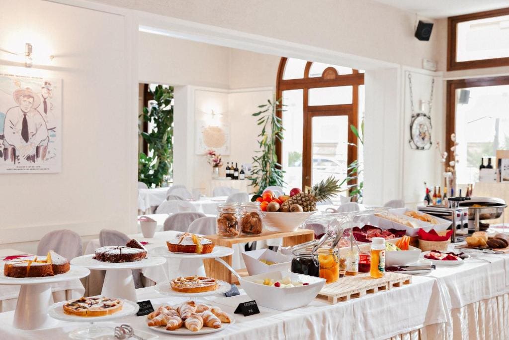 Hotel Ristorante Ala d'Oro - View 3