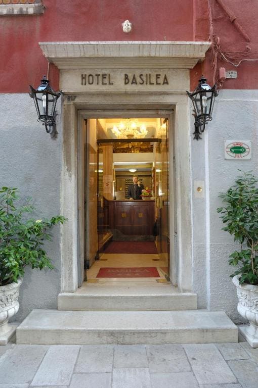 Albergo Basilea - Main view
