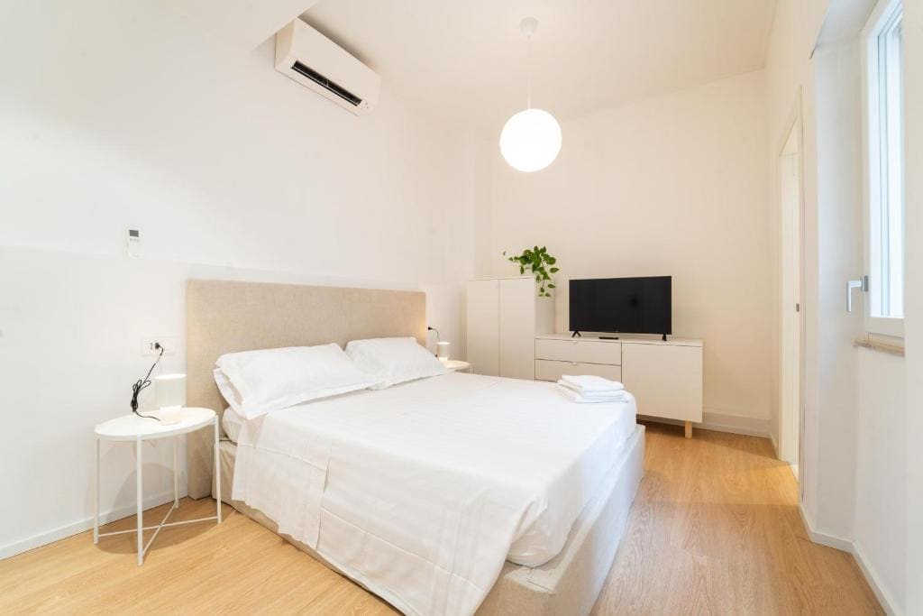 Alberto's Suites Piazza Roma - View 3
