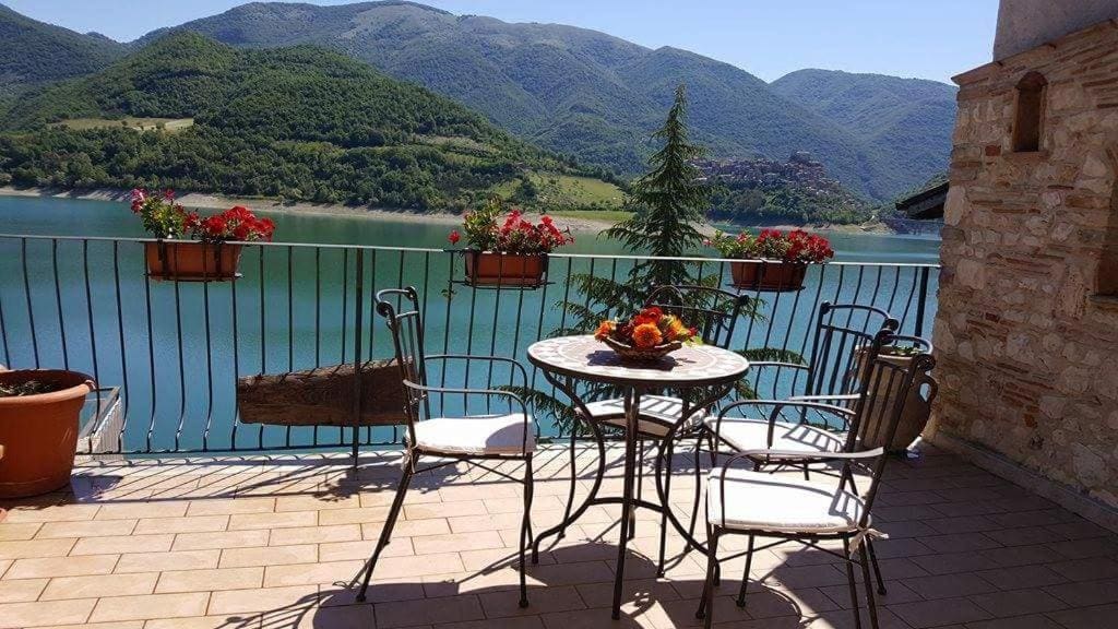 La Casetta sul Lago - व्यू 2