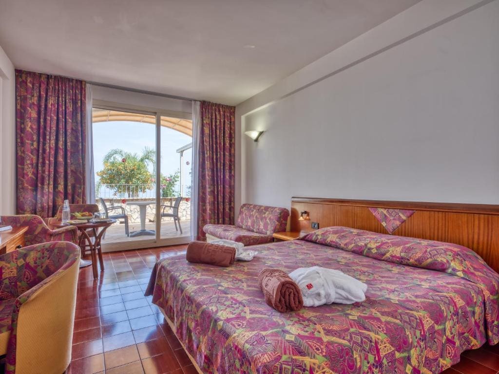 Hotel Antares - View 2