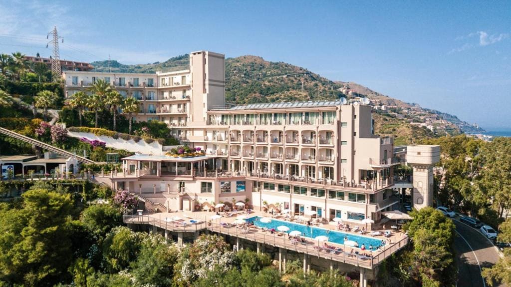 Hotel Antares - Main view
