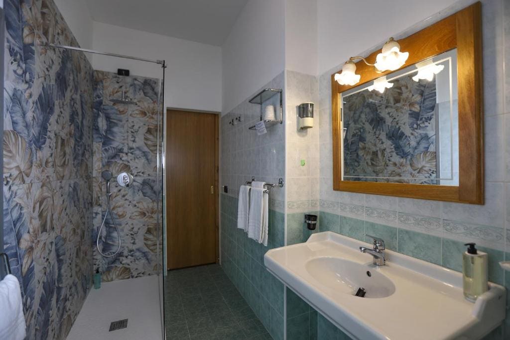 Hotel Aquila & Edelweiss - View 4