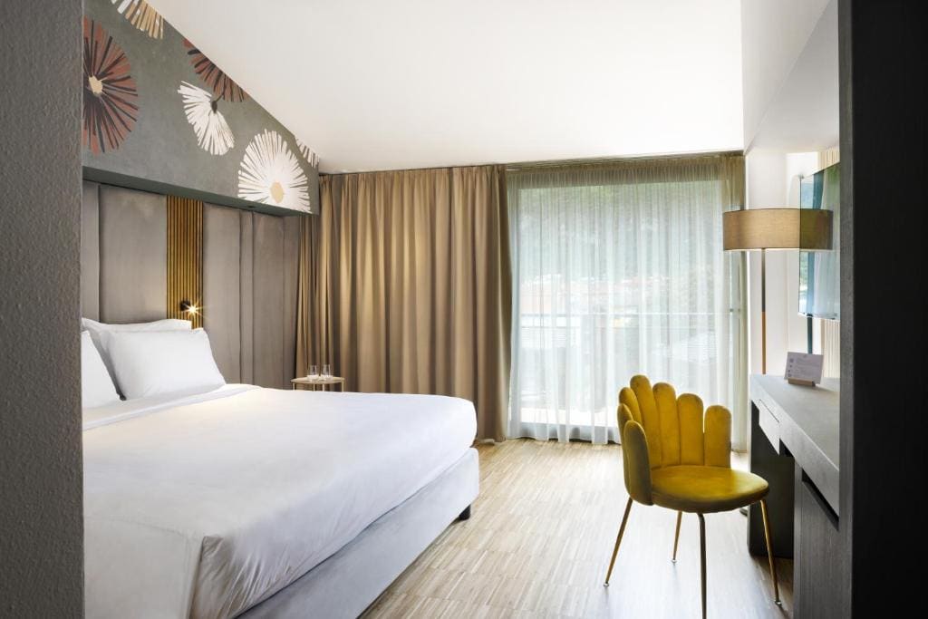 Astoria Resort - View 2