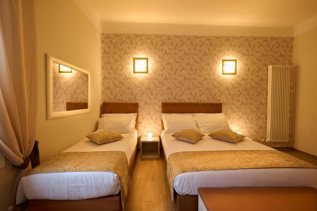 D'AZEGLIO 62 LUXURY ROOMS - View 7