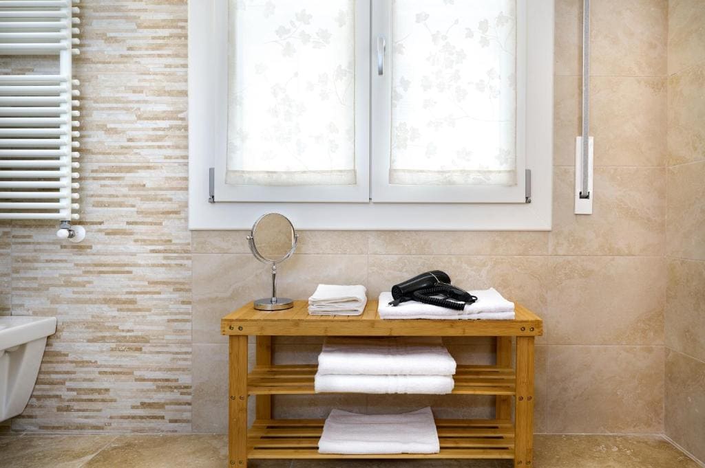 D'AZEGLIO 62 LUXURY ROOMS - View 5