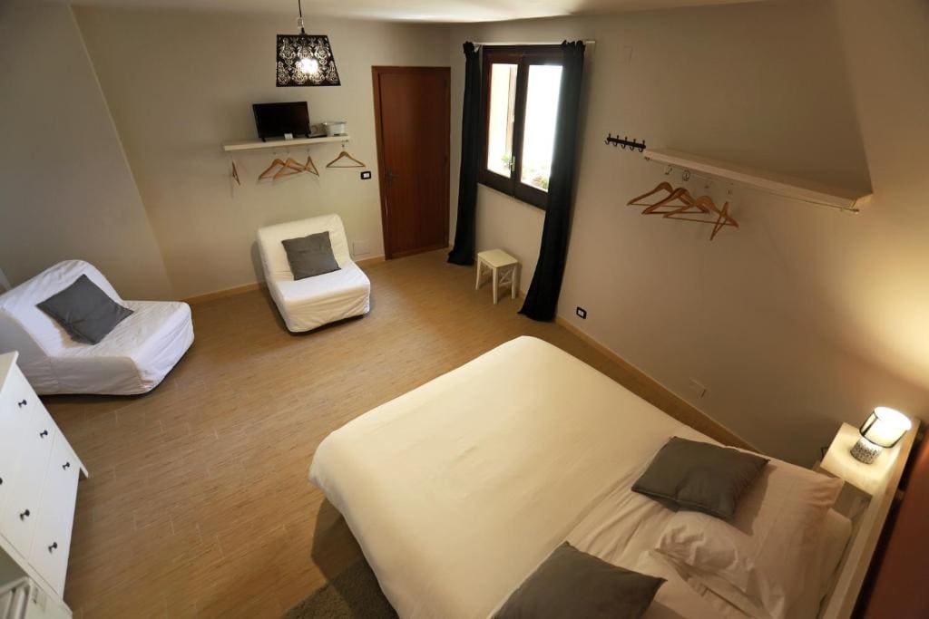 Le Chiavi - rooms - Main view