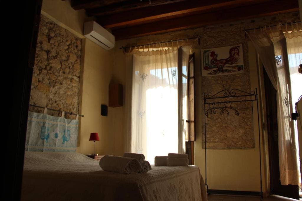 Sant Efisio Host - View 6