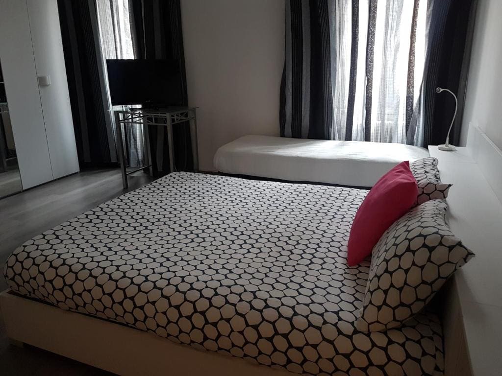 B&B Porto Vecchio ROOMS - Stazione Centrale Trieste - View 6