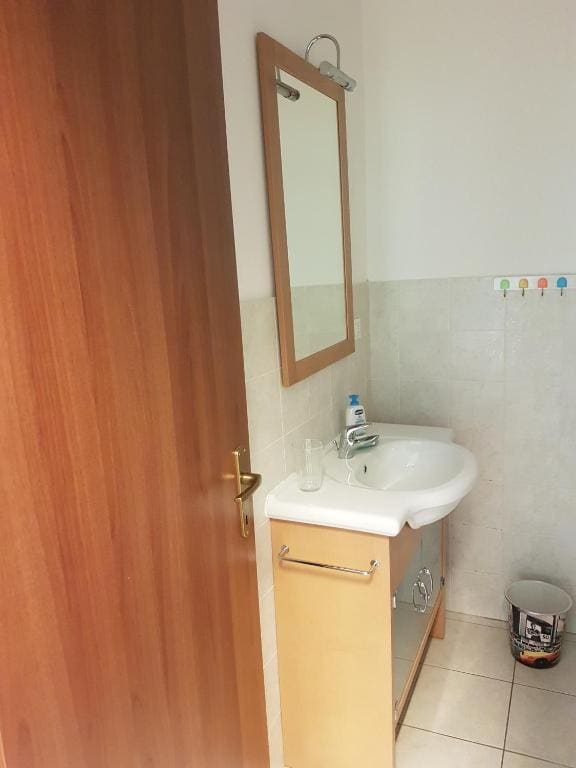B&B Porto Vecchio ROOMS - Stazione Centrale Trieste - View 7