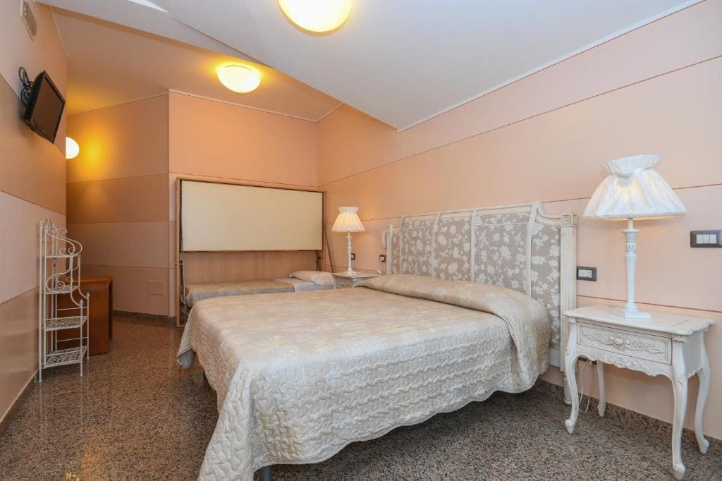 Camere America B&B — Vue 2