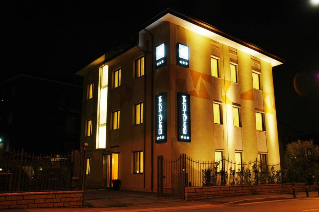 Berghotel - Main view