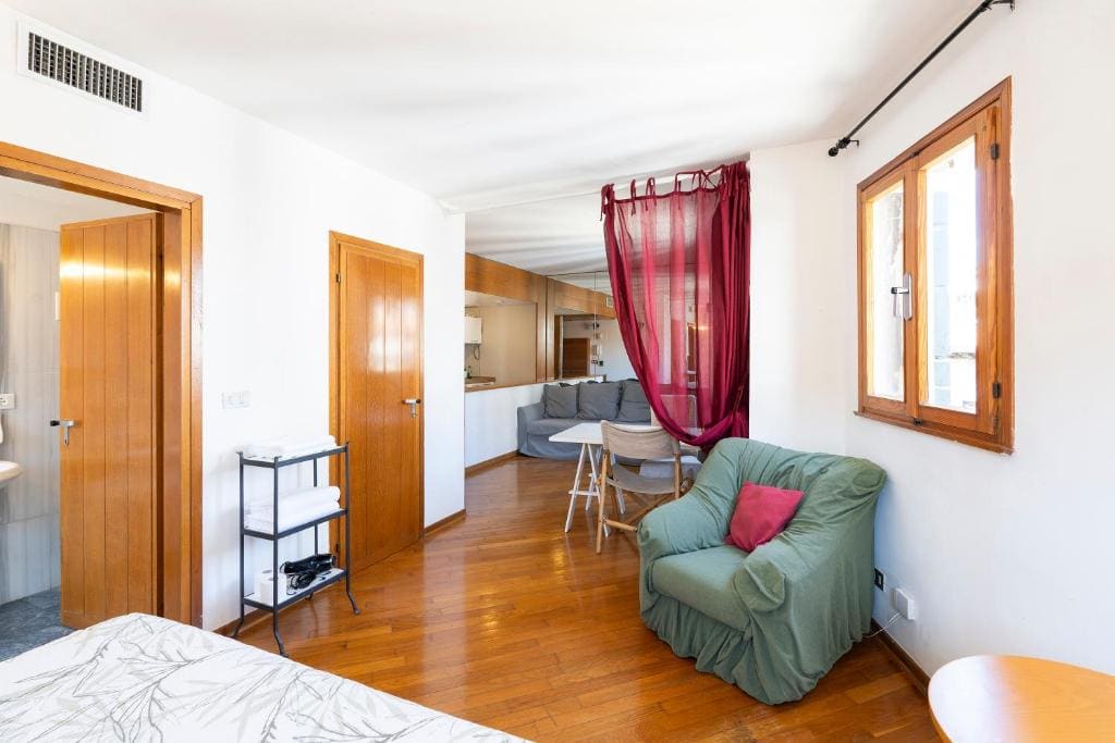 Anzolo Palace - Rooms & Apartments - View 6