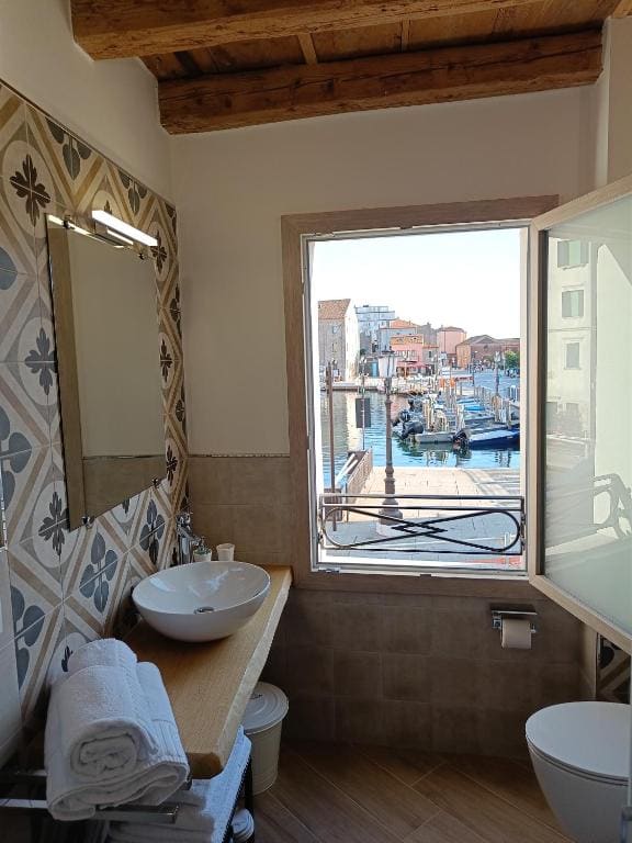 Casa Cuccagna Chioggia - Canal Vena View & Easy Drop-Off - View 7