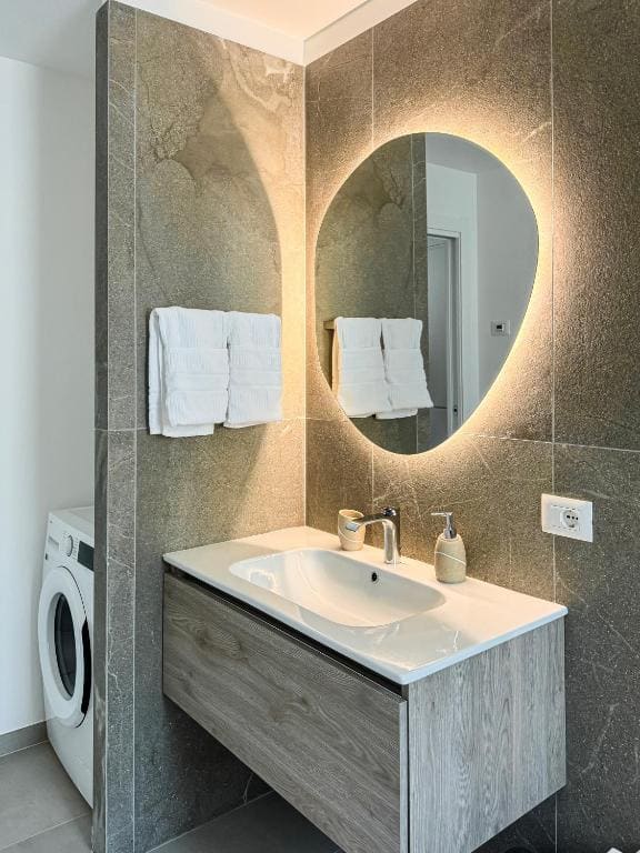 Casa Febo, centro con parcheggio privato a 200 m dal mare - View 6